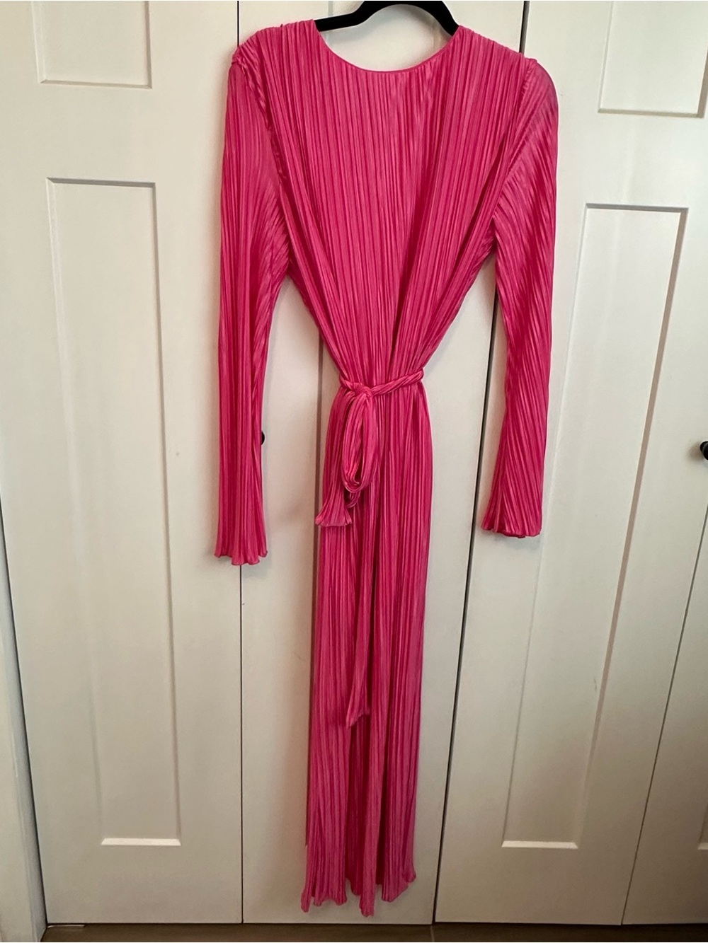 SHEIN Hot Pink Pleated Maxi Dress with Tie Waist